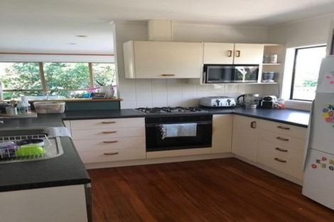 Photo of property in 10 Thelma Crescent, Torbay, Auckland, 0630