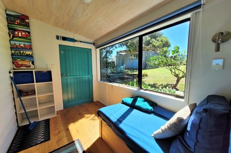 Photo of property in 6569 Pouto Road, Pouto, 0391