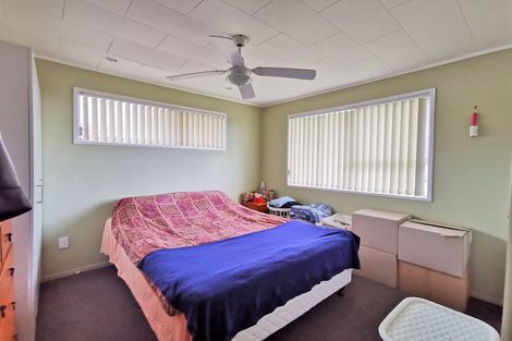 Photo of property in 57 Casuarina Road, Half Moon Bay, Auckland, 2012