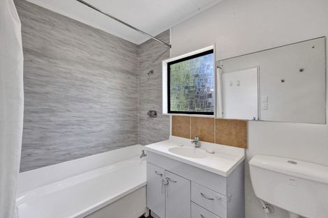 Photo of property in 36 Carlton Terrace, Westown, New Plymouth, 4310