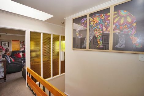 Photo of property in 17 Barlow Place, Chatswood, Auckland, 0626