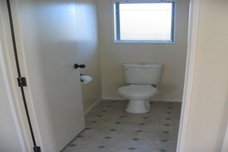 Photo of property in 1/1 Don Street, Papakura, 2110