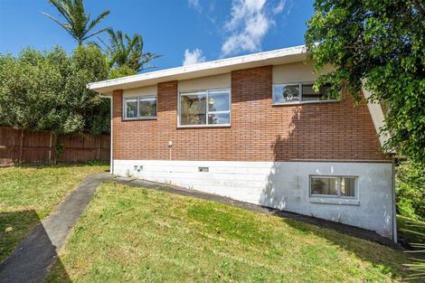 Photo of property in 2/35a Rangatira Road, Beach Haven, Auckland, 0626
