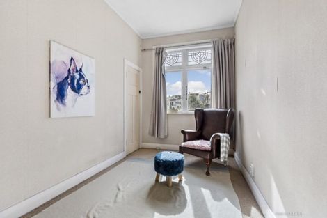 Photo of property in 38 Hawker Street, Mount Victoria, Wellington, 6011