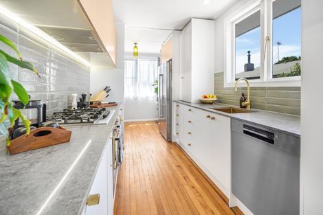 Photo of property in 13 Northolt Road, Fairview Downs, Hamilton, 3214