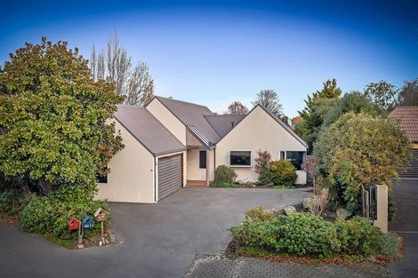 Photo of property in 14 Harrods Court, Ilam, Christchurch, 8053