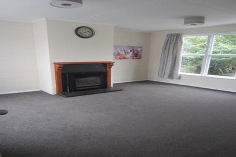 Photo of property in 28 Davidson Crescent, Tawa, Wellington, 5028