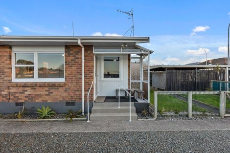 Photo of property in 1/1252 Cameron Road, Gate Pa, Tauranga, 3112