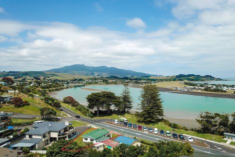 Photo of property in 20 Wainui Road, Raglan, 3225