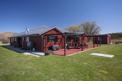 Photo of property in 44 Waipiata Domain Road, Waipiata, Ranfurly, 9397