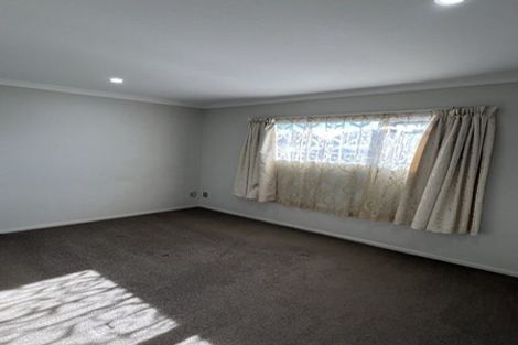 Photo of property in 15a York Road, Papatoetoe, Auckland, 2104