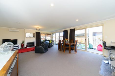 Photo of property in 7 Angelina Way, Kelvin Grove, Palmerston North, 4414