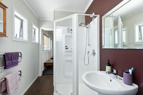 Photo of property in 14 Beach Road, Waikawa, Picton, 7220