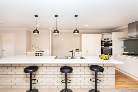 Photo of property in 1 Heathridge Place, Lincoln, 7608