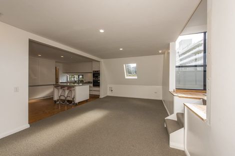 Photo of property in 3/2 Macdonald Crescent, Te Aro, Wellington, 6011