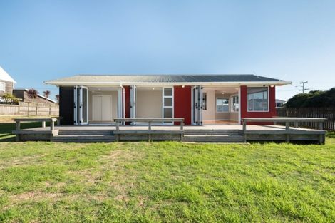 Photo of property in 107 Karewa Parade, Papamoa Beach, Papamoa, 3118