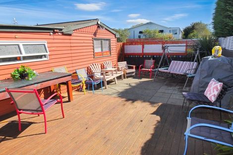 Photo of property in 15 Te Awa Street, Foxton Beach, Foxton, 4815