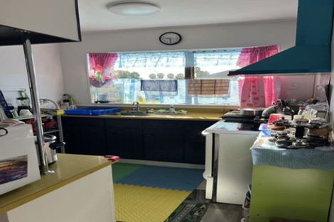 Photo of property in 2/18 Bingara Place, Favona, Auckland, 2024