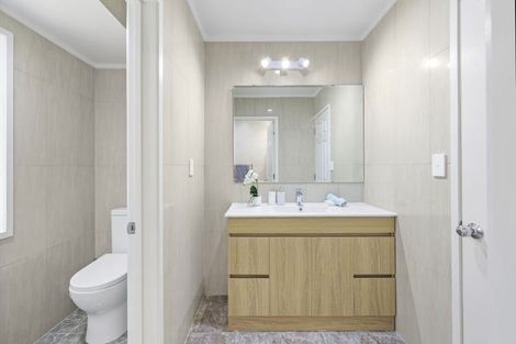 Photo of property in 94 Westerham Drive, Dannemora, Auckland, 2016