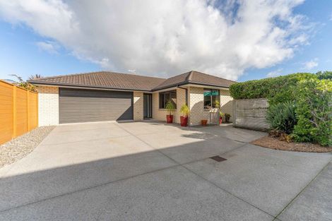 Photo of property in 403a Otumoetai Road, Otumoetai, Tauranga, 3110