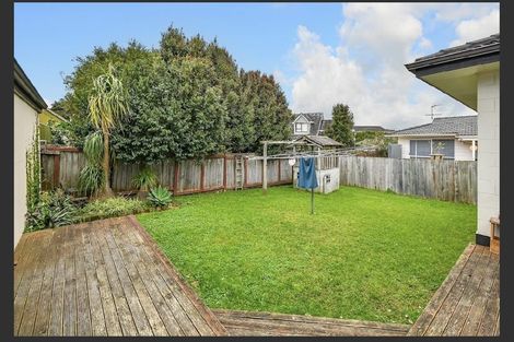 Photo of property in 12 Huber Street, Weymouth, Auckland, 2103