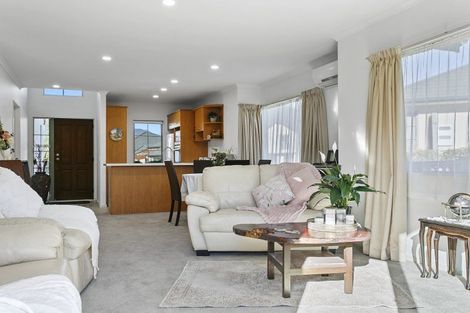 Photo of property in 26 Lakeridge Close, Rangatira Park, Taupo, 3330