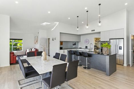 Photo of property in 22 Taranui Way, Paraparaumu Beach, Paraparaumu, 5032