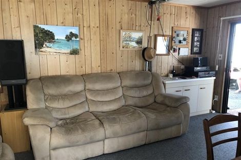 Photo of property in 28 Tamatea Drive, Snells Beach, 0920