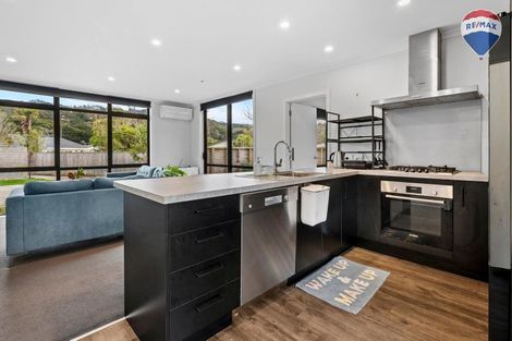 Photo of property in 88c Wellington Road, Wainuiomata, Lower Hutt, 5014