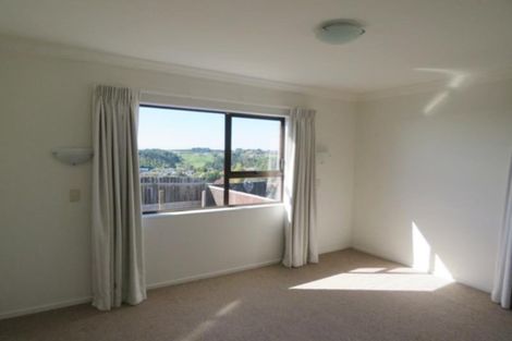 Photo of property in 19 Kellyville Heights, Merrilands, New Plymouth, 4312