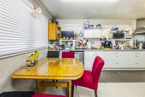 Photo of property in 104 Rowandale Avenue, Manurewa, Auckland, 2102