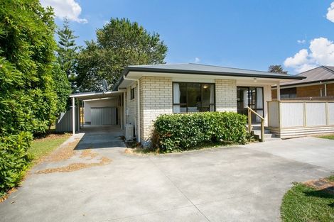 Photo of property in 16 Grey Street, Cambridge, 3434