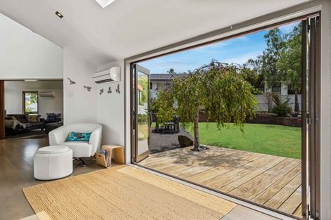 Photo of property in 5 Limeburners Close, Hobsonville, Auckland, 0618