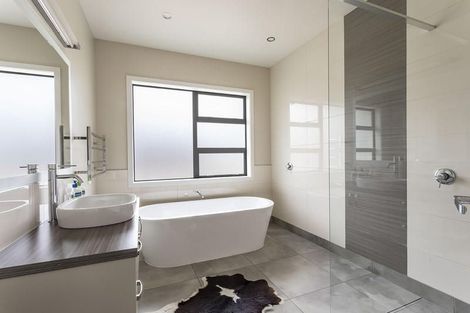 Photo of property in 32 Tirohanga Road, North Taieri, Mosgiel, 9092