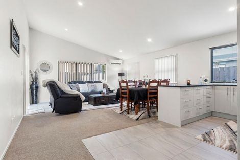 Photo of property in 44 Totara Meadows Court, Wiri, Auckland, 2104