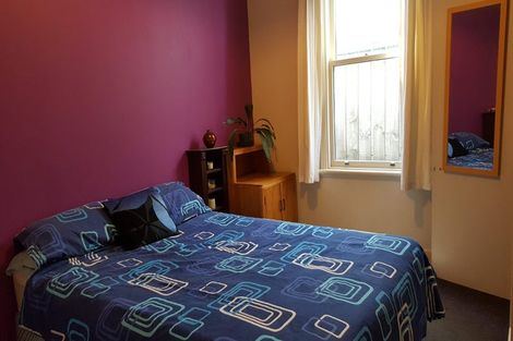 Photo of property in 102 Wallace Street, Mount Cook, Wellington, 6021