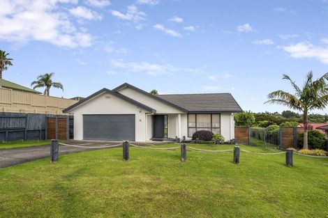 Photo of property in 15 Maddison Place, Welcome Bay, Tauranga, 3112