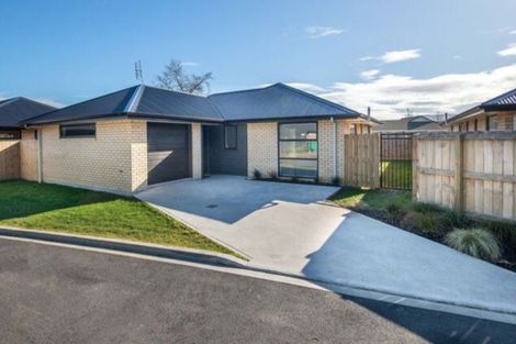Photo of property in 100 Hagart-alexander Drive, Mosgiel, 9024