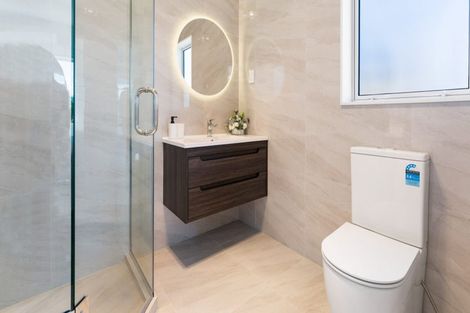 Photo of property in 17 Uatoto Road, Clarks Beach, 2122