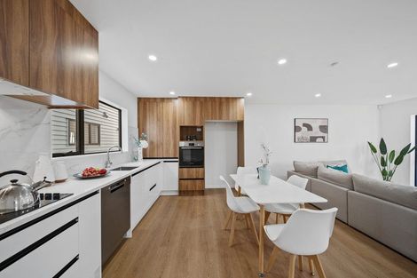 Photo of property in 6/9 Wilson Place, Papakura, 2110
