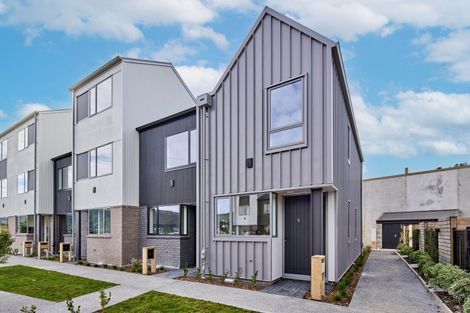 Photo of property in 11 Ara Paiwhenua, Tawa, Wellington, 5028