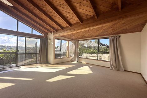 Photo of property in 3 Beulah Avenue, Rothesay Bay, Auckland, 0630