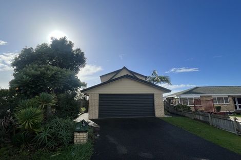 Photo of property in 48 Lakeside Drive, Orewa, 0931