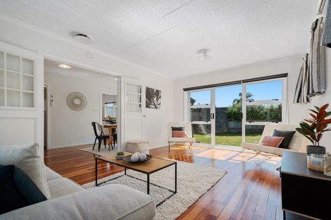 Photo of property in 5 Epsom Road, Mount Maunganui, 3116