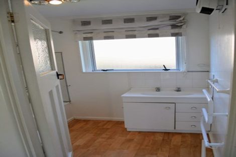 Photo of property in 27 Grassmere Street, Papanui, Christchurch, 8052