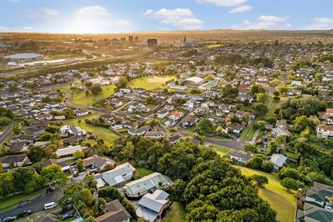 Photo of property in 5 Grevillea Court, Totara Heights, Auckland, 2105