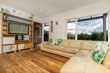 Photo of property in 19a Doment Crescent, Orewa, 0931
