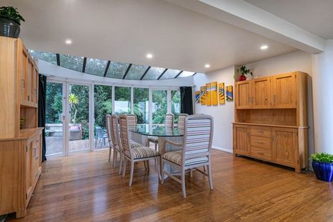 Photo of property in 922 West Coast Road, Waiatarua, Auckland, 0604