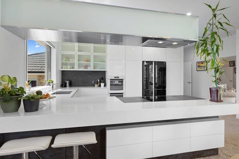 Photo of property in 11 Wesley Avenue, Frankleigh Park, New Plymouth, 4310