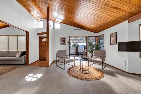 Photo of property in 8 Argyle Place, Highlands Park, New Plymouth, 4312